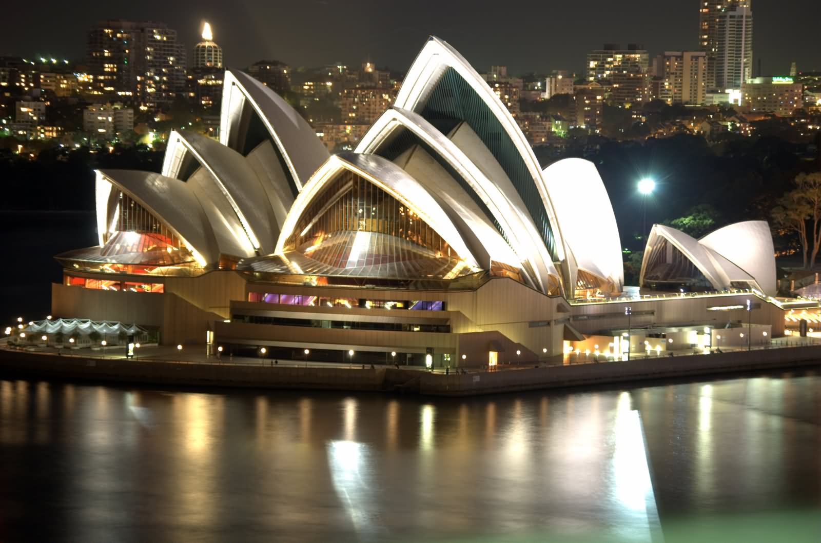 Adorable-Night-View-Of-Sydney-Opera-House2.jpg